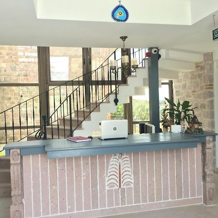 Cunda Mira Butik Otel Ayvalı Exterior foto